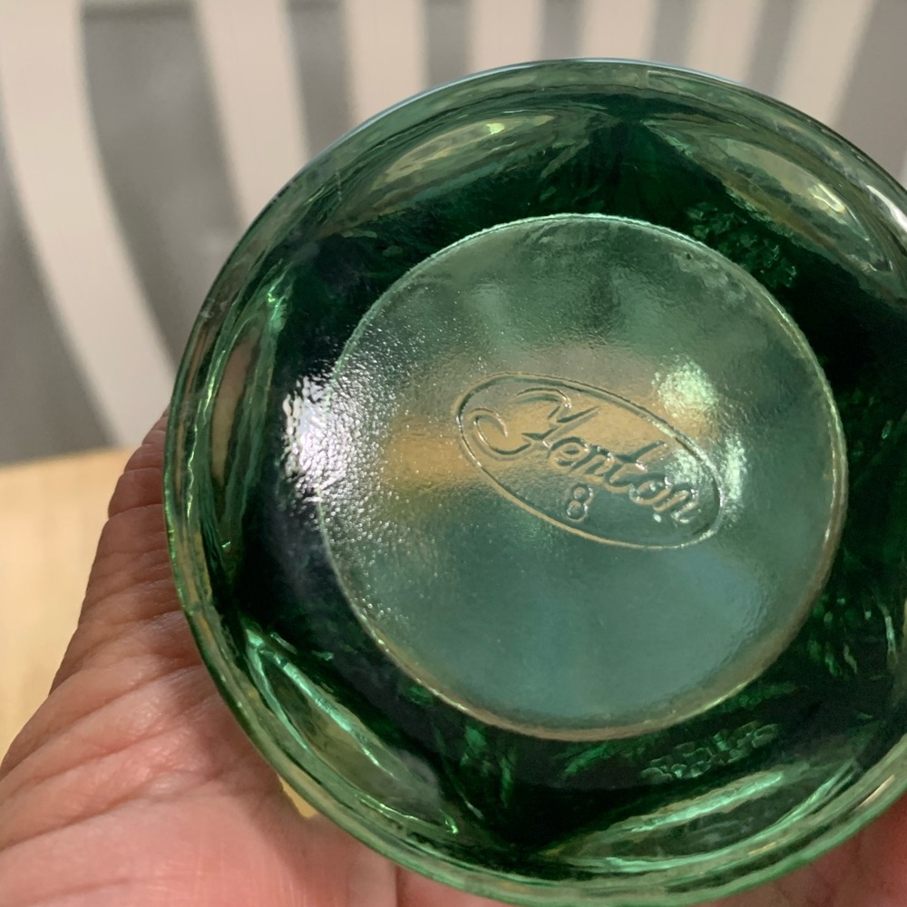 Fenton mini basket, green with butterfly motif - Picture 7 of 7